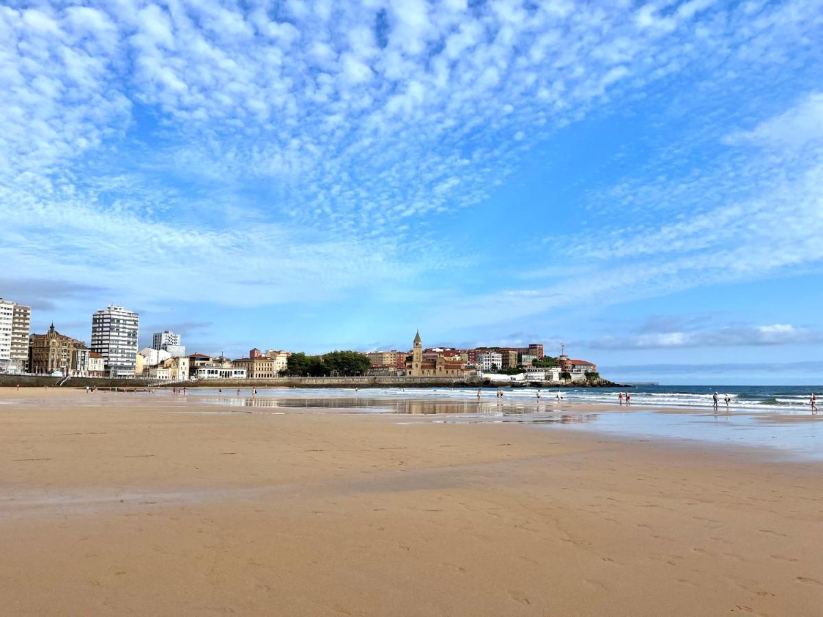 Atico Primera Linea Playa De San Lorenzo Хіхон Екстер'єр фото